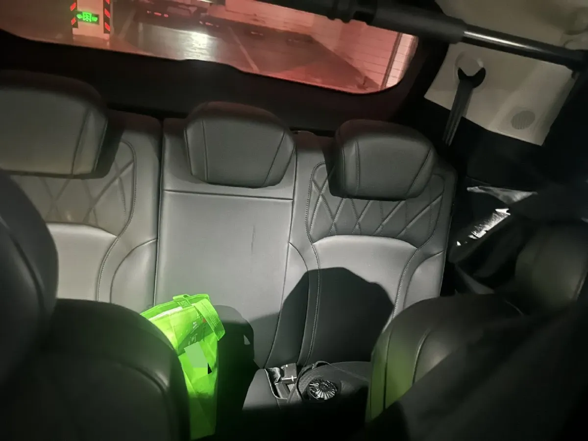 2024 Mercedes-Benz C Class 1.5T 204HP L4 9AT,autocango,china used car exporter,china ev exporter,chinese used car exporter,chinese used ev exporter