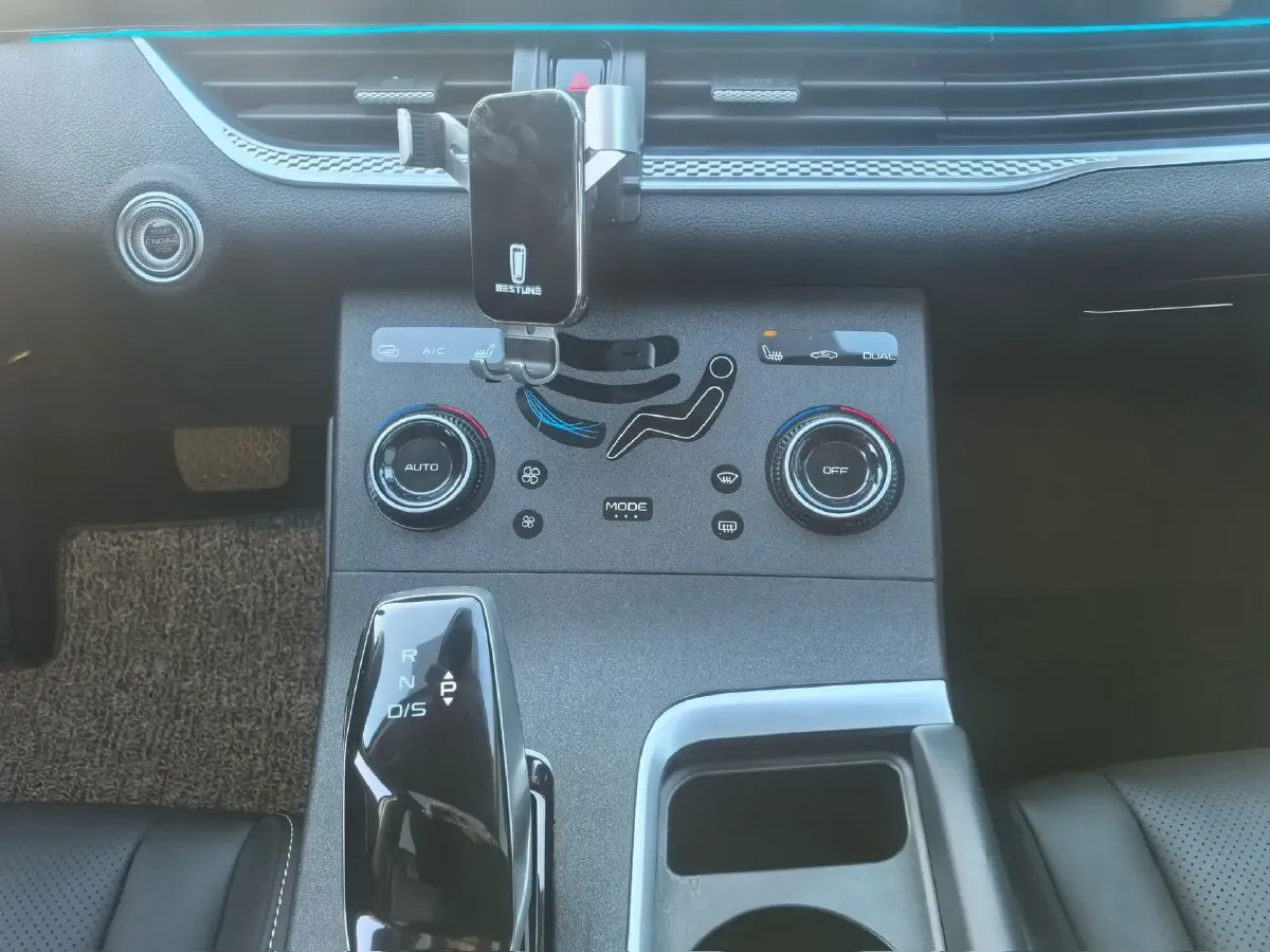 2022 ChangAn CS55 Plus 1.5T 188HP L4 7DCT,autocango,china used car exporter,china ev exporter,chinese used car exporter,chinese used ev exporter