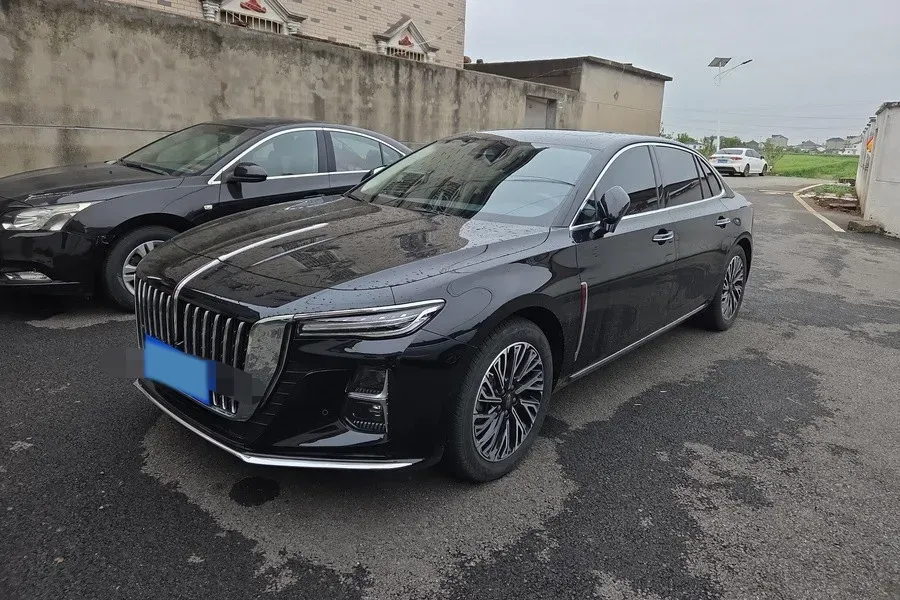 2023 HongQi H5 2.0T 224HP L4 8AT,autocango,china used car exporter,china ev exporter,chinese used car exporter,chinese used ev exporter
