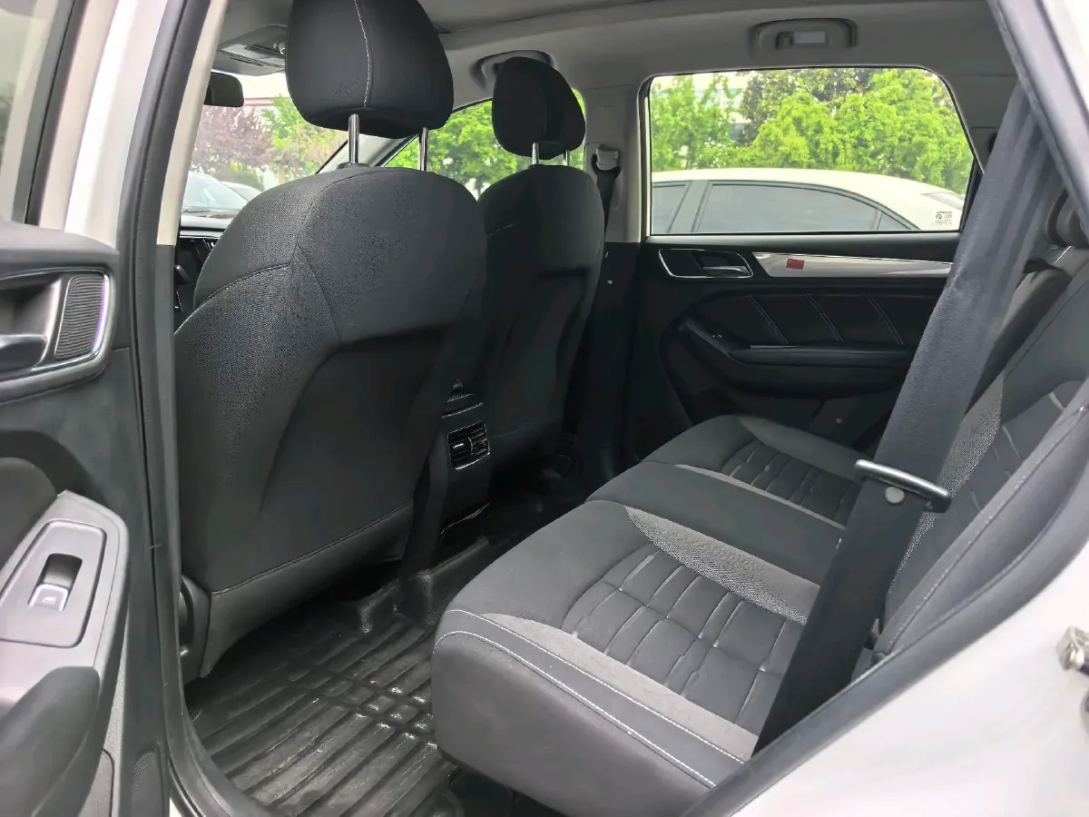 2020 Roewe RX5 1.5T 169HP L4 6MT,autocango,china used car exporter,china ev exporter,chinese used car exporter,chinese used ev exporter