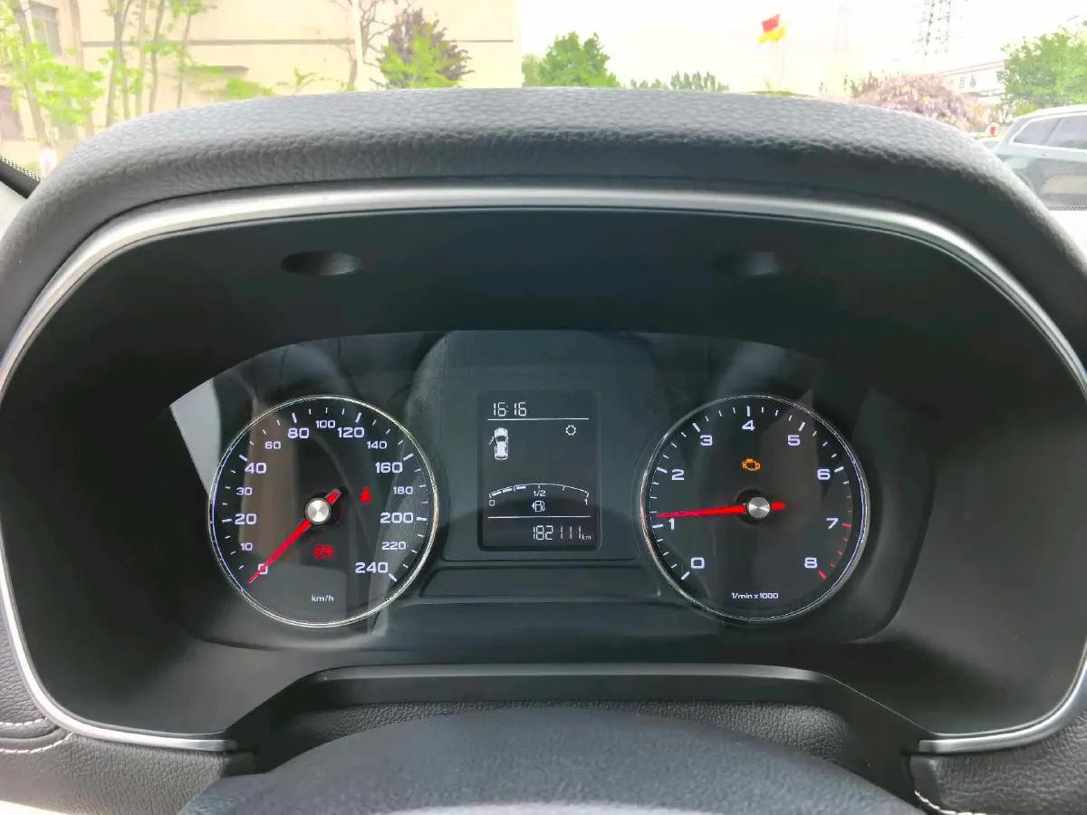 2020 Roewe RX5 1.5T 169HP L4 6MT,autocango,china used car exporter,china ev exporter,chinese used car exporter,chinese used ev exporter