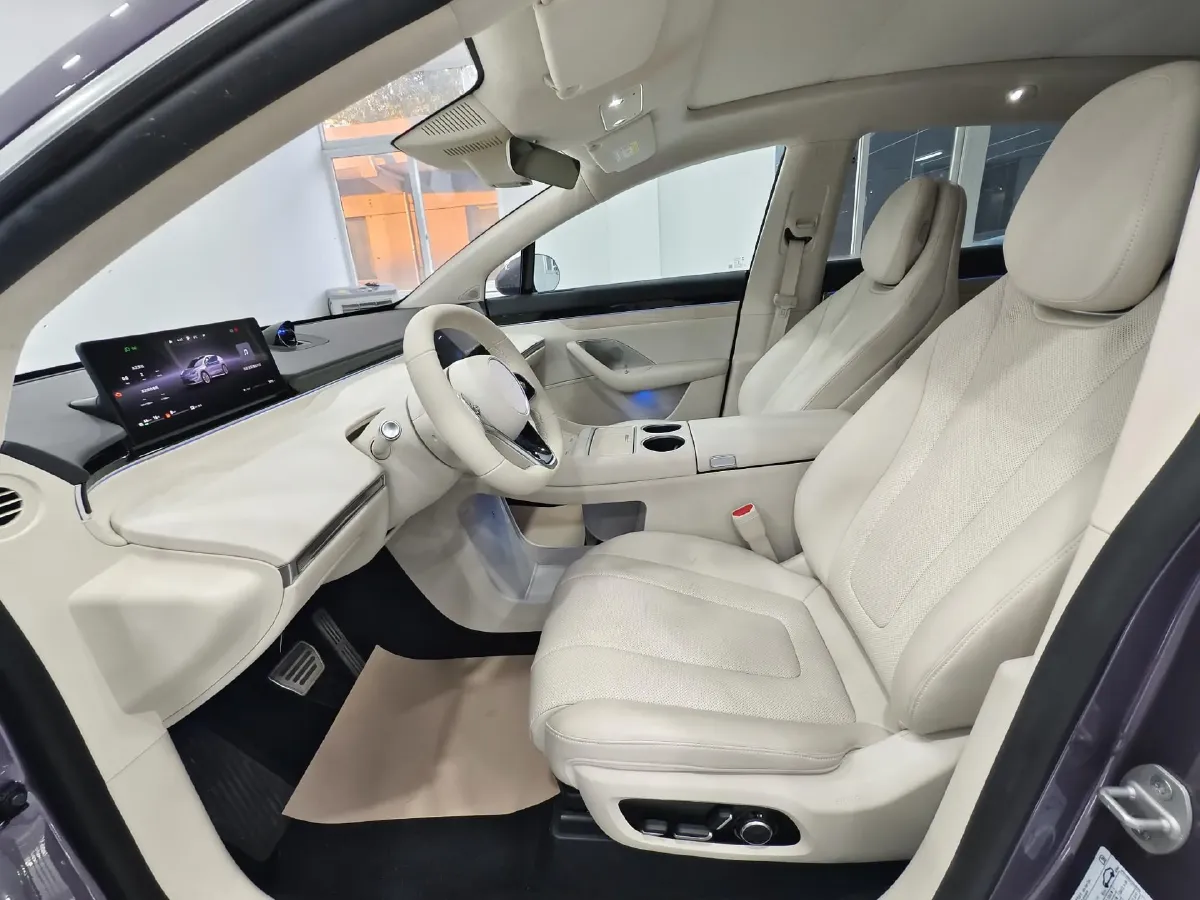 2025 Luxeed R7 REEV 156HP REEV,autocango,china used car exporter,china ev exporter,chinese used car exporter,chinese used ev exporter