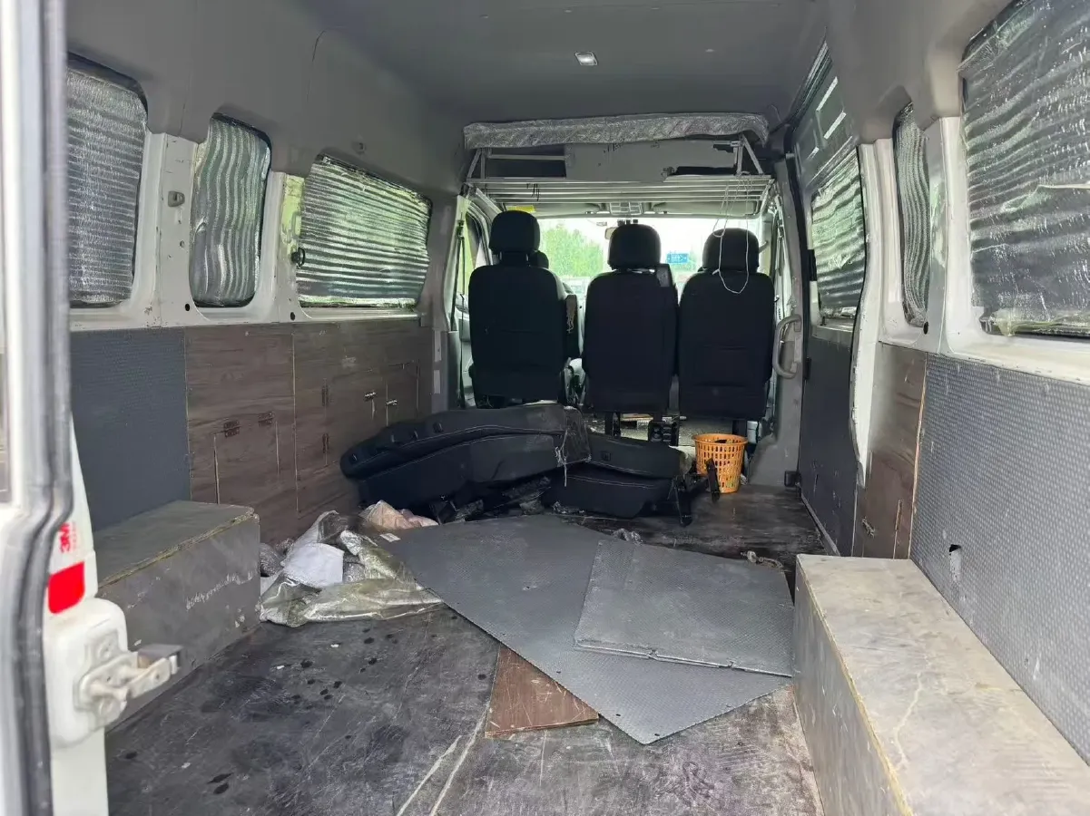 2018 MAXUS XinTu V80 2.5T 136HP L4 6AMT,autocango,china used car exporter,china ev exporter,chinese used car exporter,chinese used ev exporter