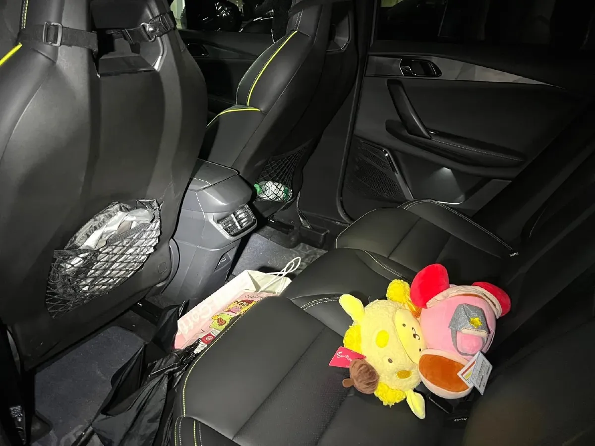 2023 LYNK&CO 06 1.5T 181HP L4 7DCT,autocango,china used car exporter,china ev exporter,chinese used car exporter,chinese used ev exporter