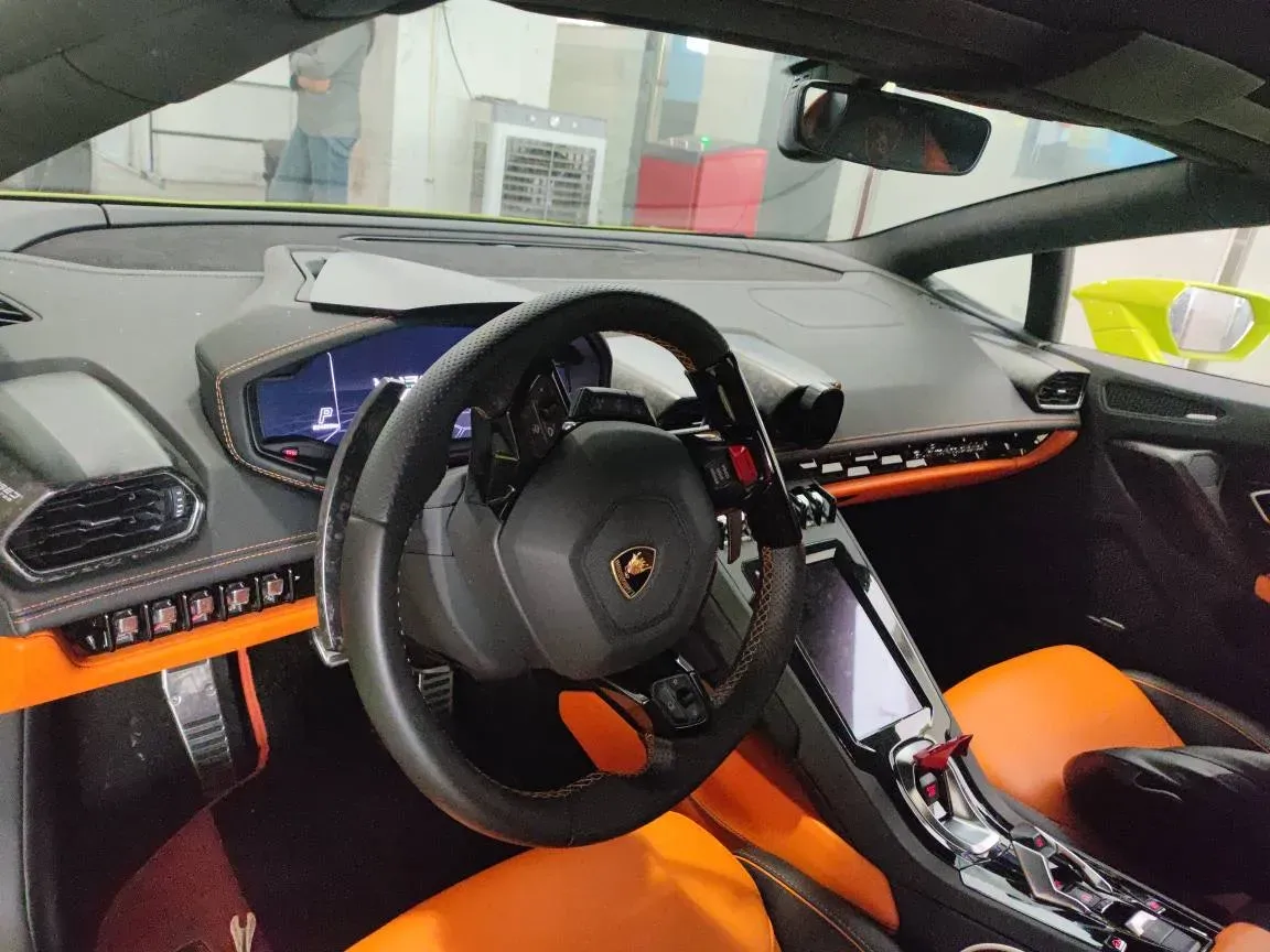 2020 Lamborghini Huracán 5.2L 611HP V10 7DCT,autocango,china used car exporter,china ev exporter,chinese used car exporter,chinese used ev exporter