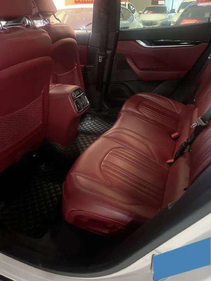 2018 Maserati Levante 3.0T 350HP V6 8AT,autocango,china used car exporter,china ev exporter,chinese used car exporter,chinese used ev exporter