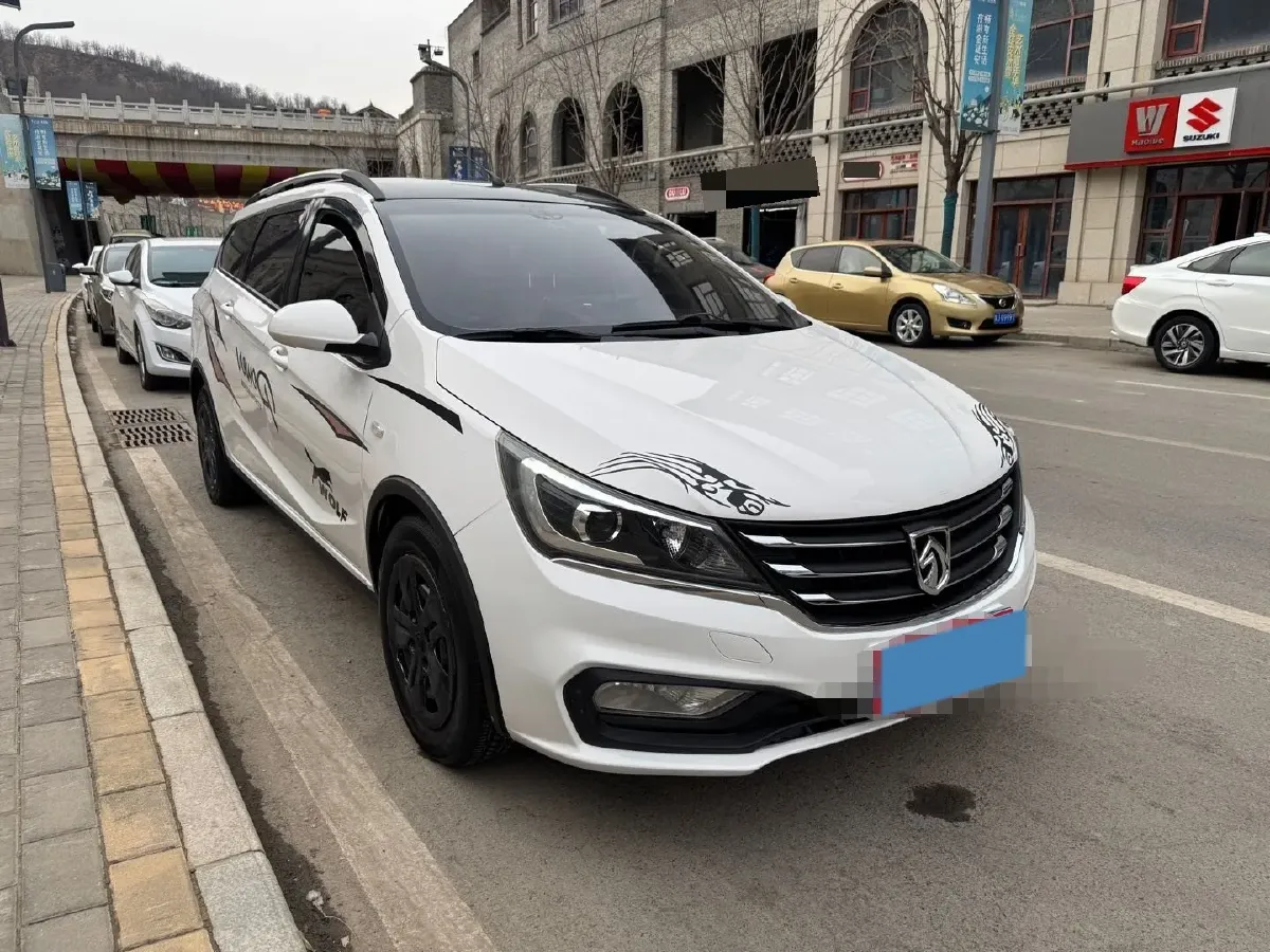 2017 BaoJun 310W 1.5L 112HP L4 6MT,autocango,china used car exporter,china ev exporter,chinese used car exporter,chinese used ev exporter