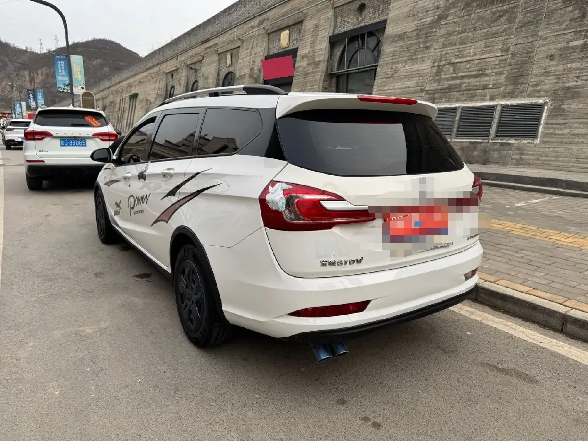 2017 BaoJun 310W 1.5L 112HP L4 6MT,autocango,china used car exporter,china ev exporter,chinese used car exporter,chinese used ev exporter