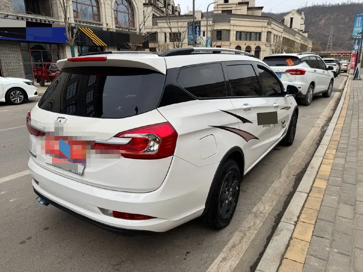 2017 BaoJun 310W 1.5L 112HP L4 6MT,autocango,china used car exporter,china ev exporter,chinese used car exporter,chinese used ev exporter