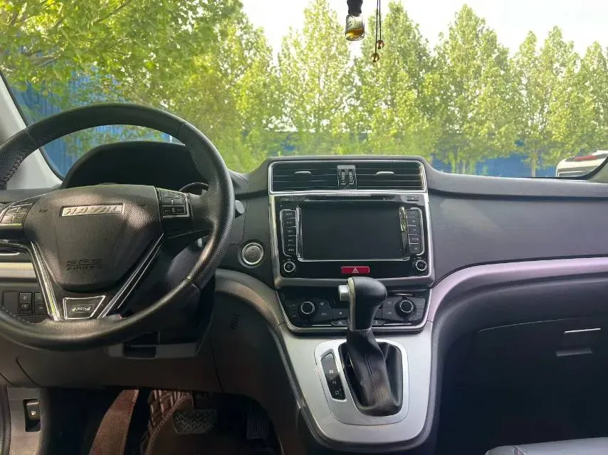 2019 Haval M6 1.5T 150HP L4 7DCT,autocango,china used car exporter,china ev exporter,chinese used car exporter,chinese used ev exporter