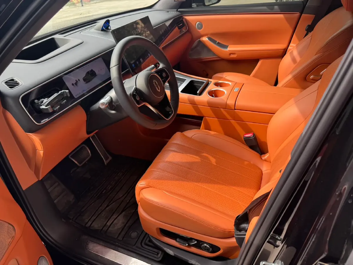 2026 AITO AITO M7 REEV 160HP REEV,autocango,china used car exporter,china ev exporter,chinese used car exporter,chinese used ev exporter