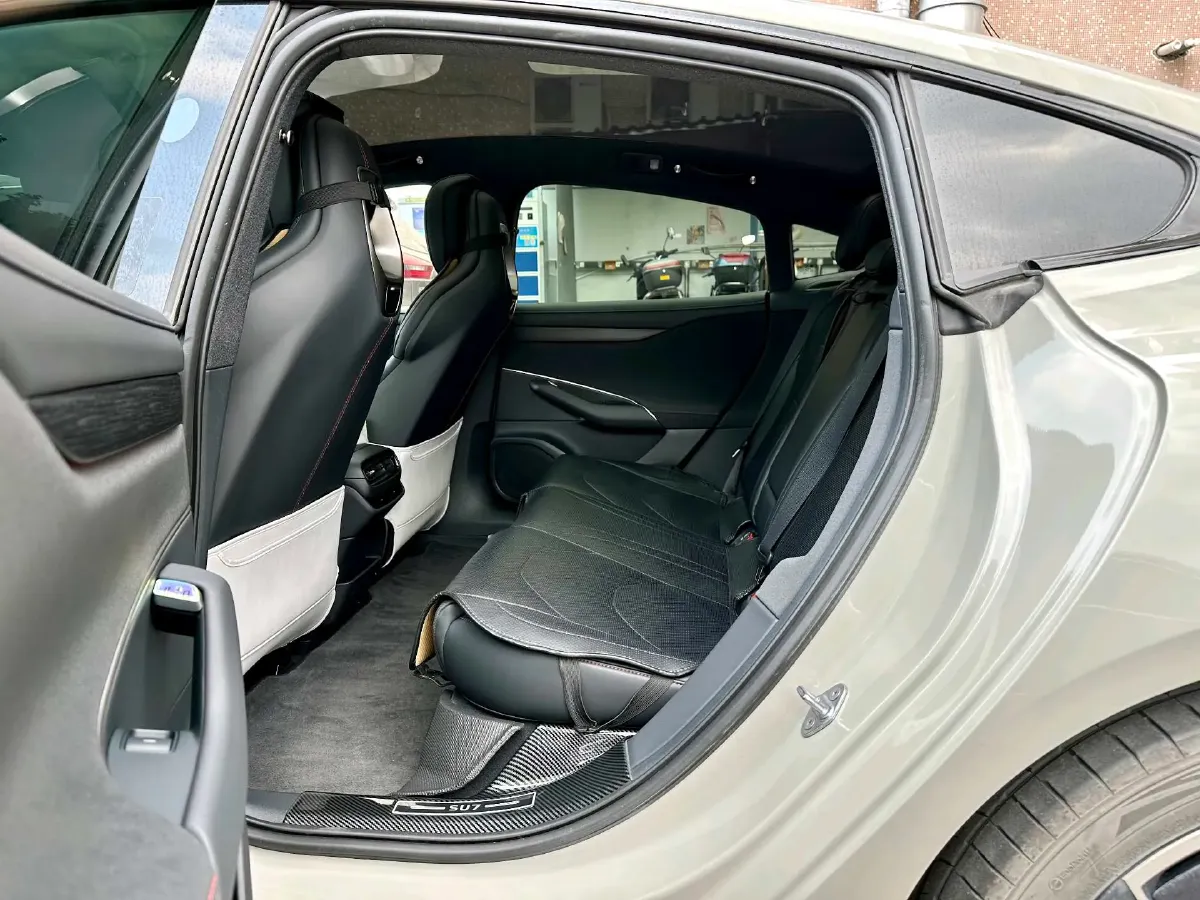 2024 MI SU7 BEV 73.6KWH,autocango,china used car exporter,china ev exporter,chinese used car exporter,chinese used ev exporter