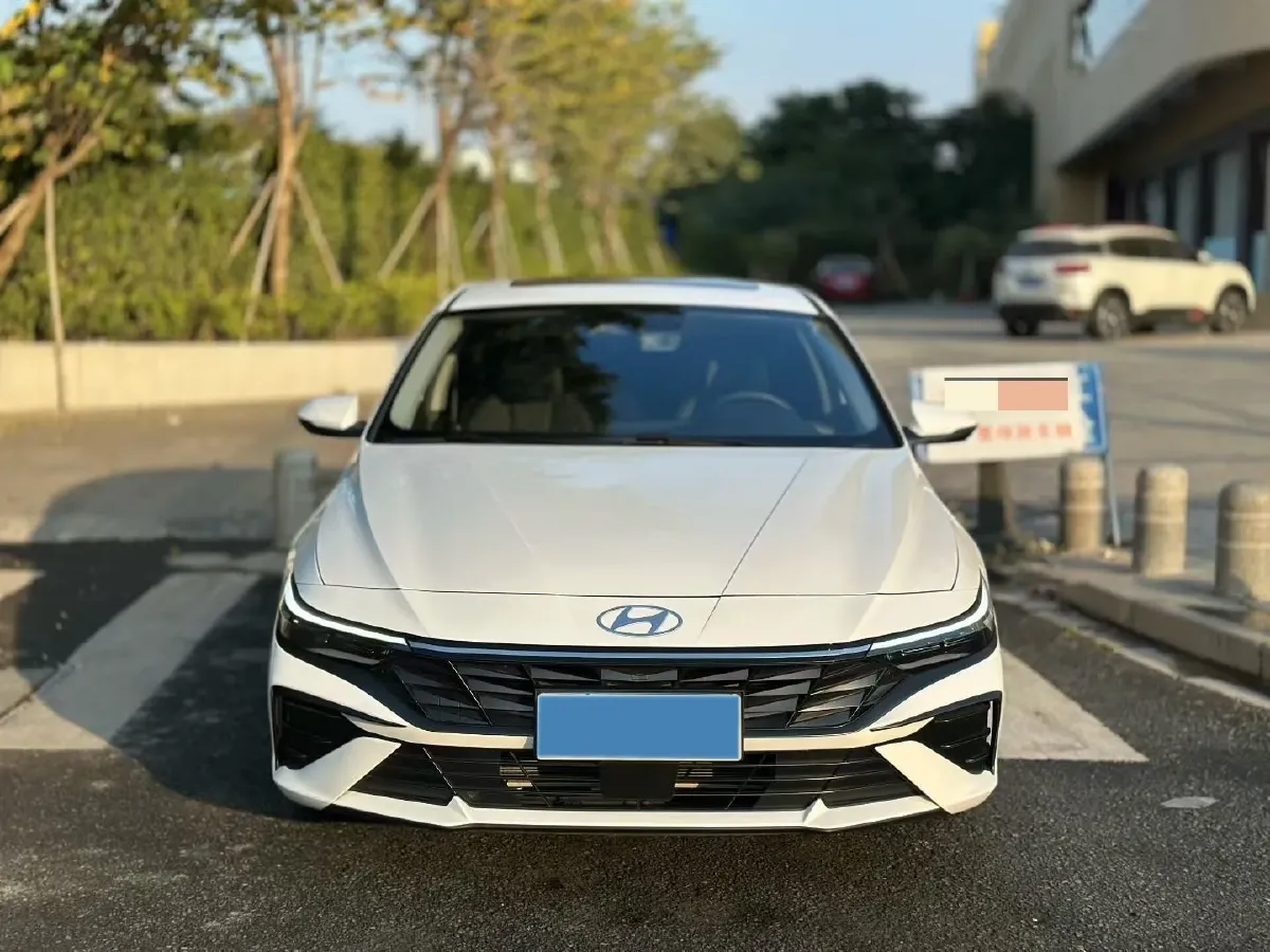 2023 Hyundai Elantra 1.5L 115HP L4 CVT,autocango,china used car exporter,china ev exporter,chinese used car exporter,chinese used ev exporter
