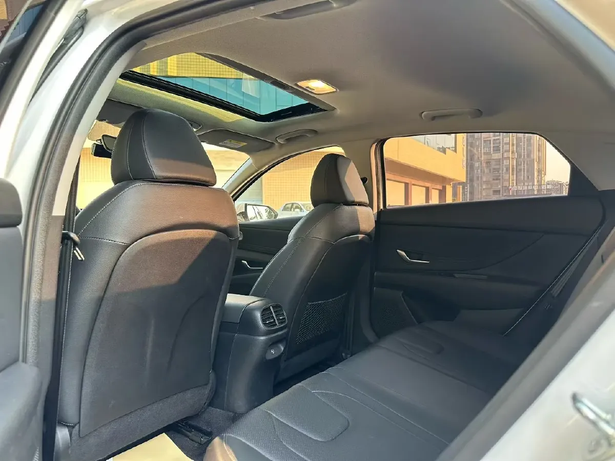 2023 Hyundai Elantra 1.5L 115HP L4 CVT,autocango,china used car exporter,china ev exporter,chinese used car exporter,chinese used ev exporter