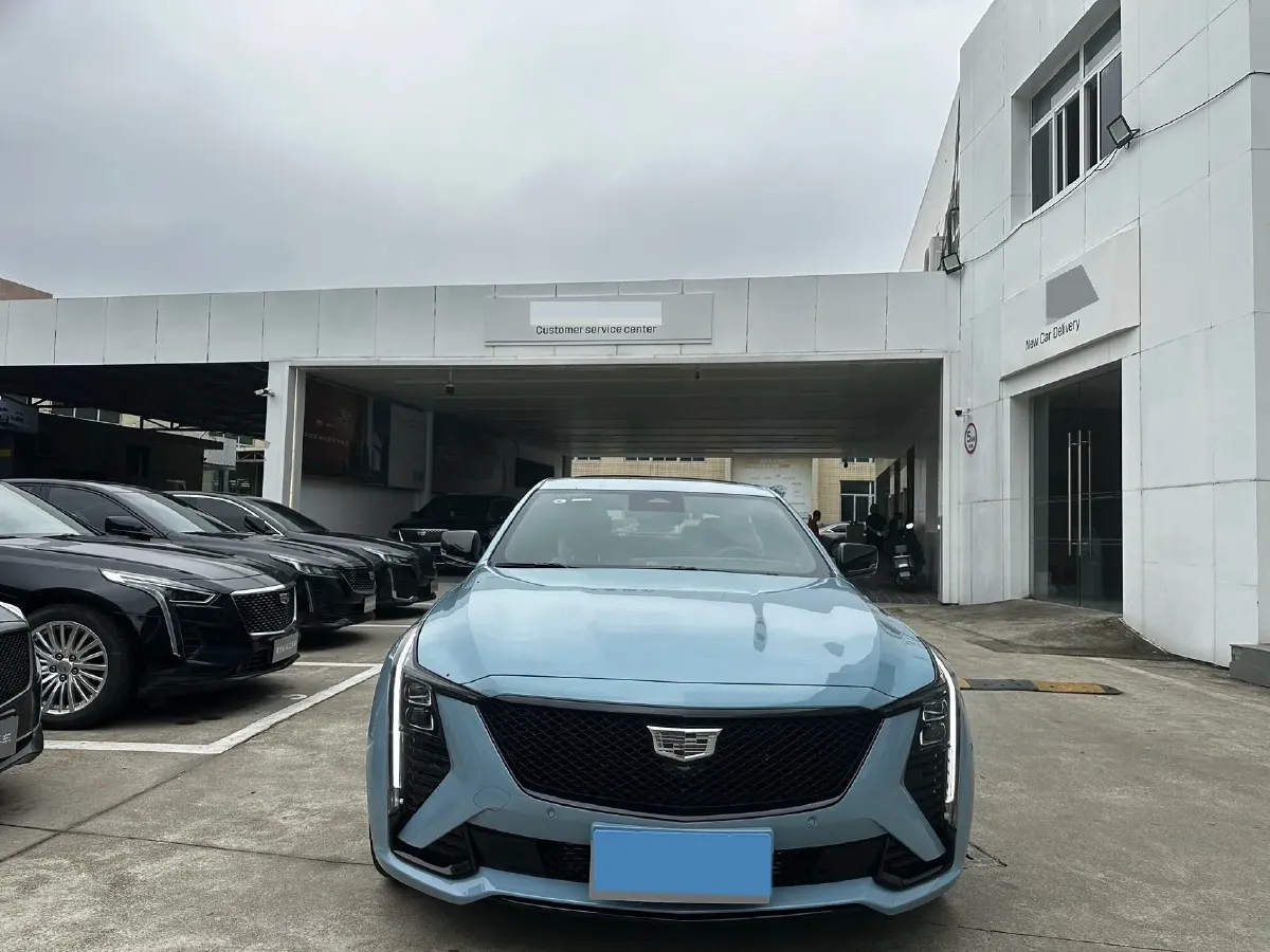 2025 Cadillac CT5 2.0T 237HP L4 10AT,autocango,china used car exporter,china ev exporter,chinese used car exporter,chinese used ev exporter
