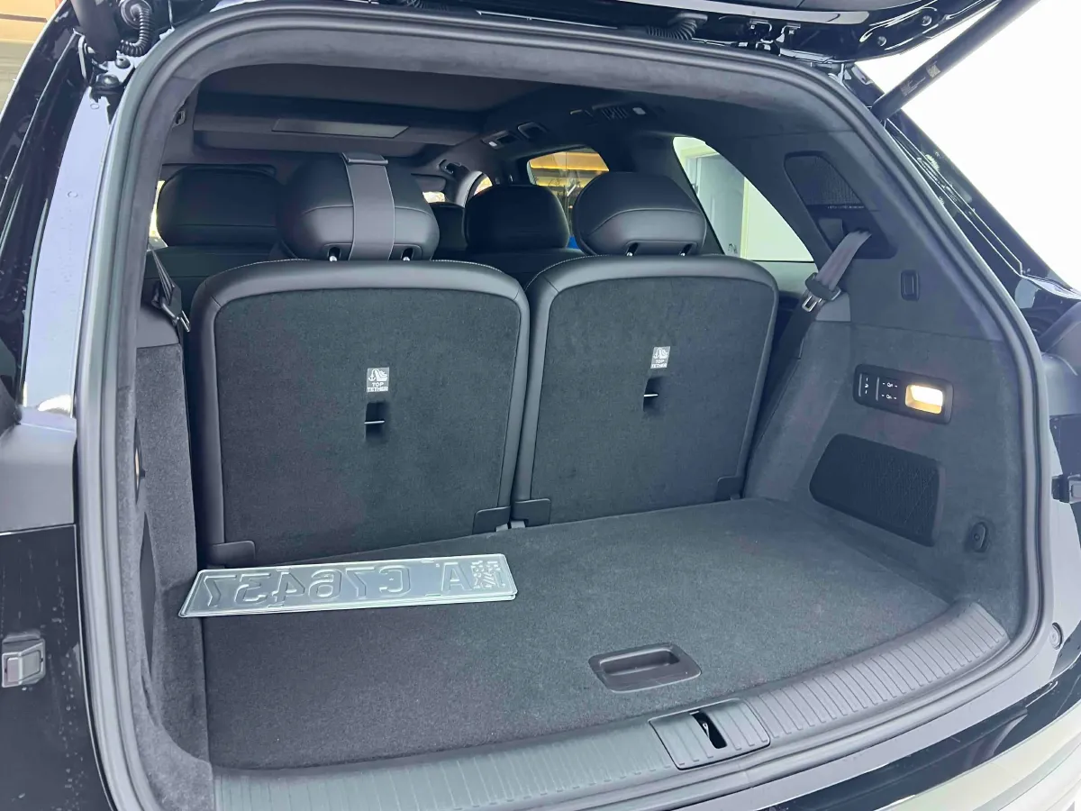 2025 ONVO L90 BEV,autocango,china used car exporter,china ev exporter,chinese used car exporter,chinese used ev exporter