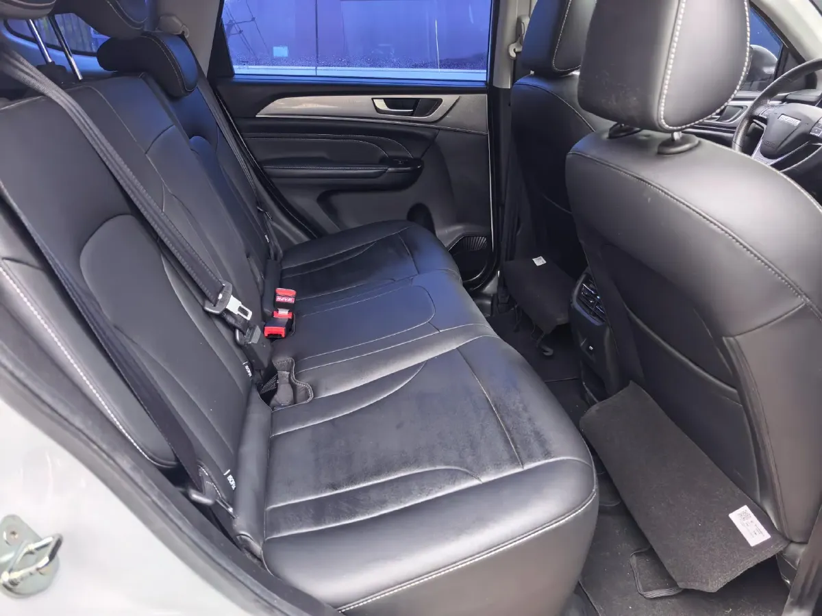 2022 Haval H6 1.5T 184HP L4 7DCT,autocango,china used car exporter,china ev exporter,chinese used car exporter,chinese used ev exporter