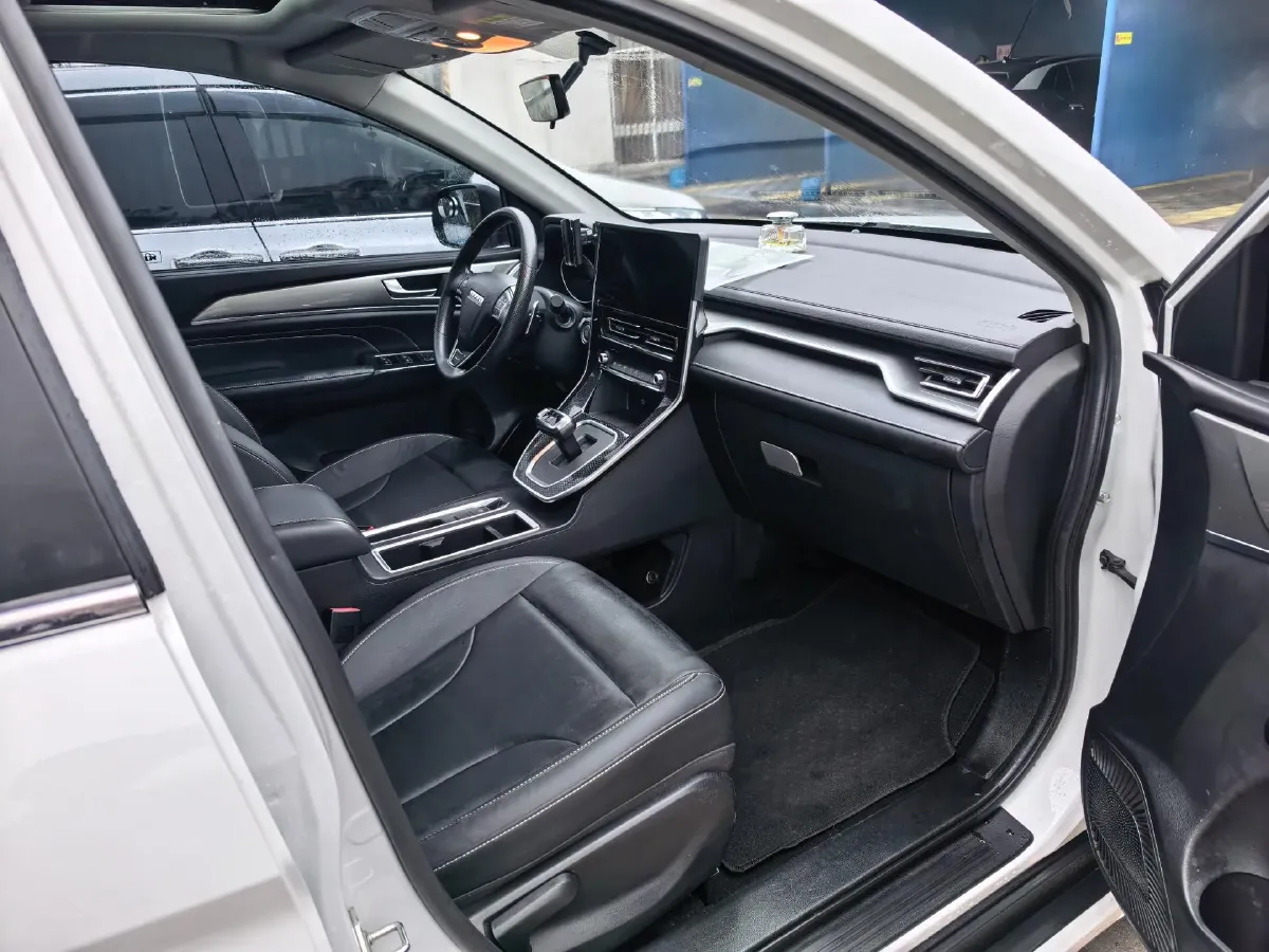 2022 Haval H6 1.5T 184HP L4 7DCT,autocango,china used car exporter,china ev exporter,chinese used car exporter,chinese used ev exporter