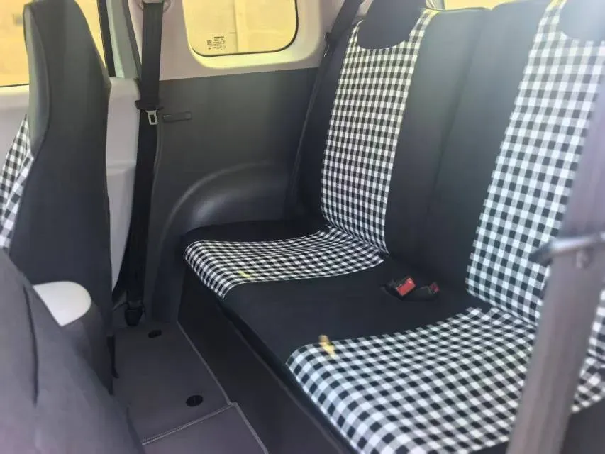 2025 LingBox BOX BEV 19.2KWH,autocango,china used car exporter,china ev exporter,chinese used car exporter,chinese used ev exporter