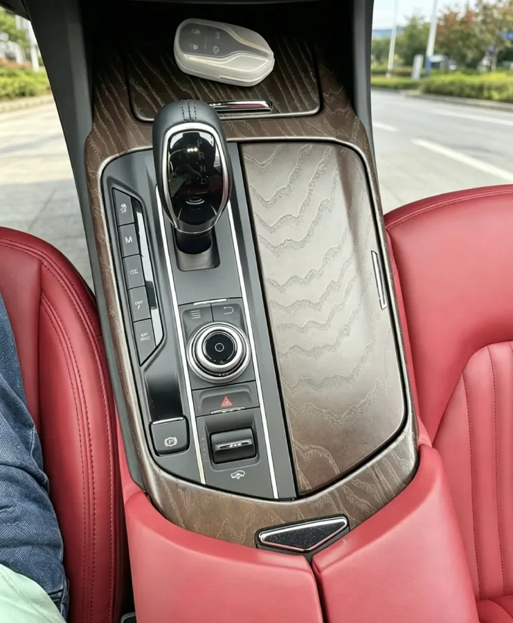 2018 Maserati Levante 3.0T 430HP V6 8AT,autocango,china used car exporter,china ev exporter,chinese used car exporter,chinese used ev exporter