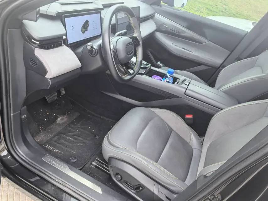 2023 LYNK&CO 08 EM-P 1.5T 163HP L4 3DHT PHEV 21.2KWH,autocango,china used car exporter,china ev exporter,chinese used car exporter,chinese used ev exporter