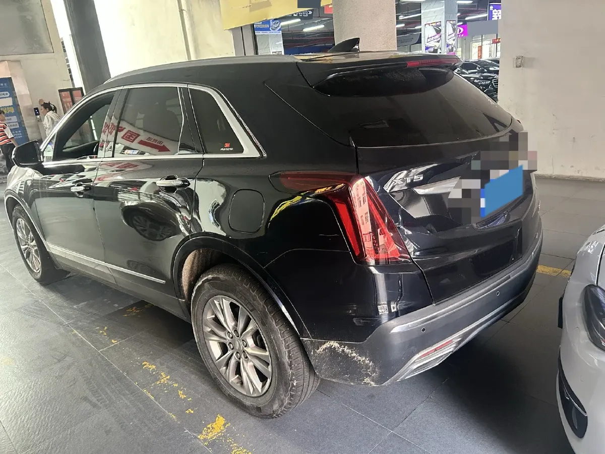 2022 Cadillac XT5 2.0T 237HP L4 9AT,autocango,china used car exporter,china ev exporter,chinese used car exporter,chinese used ev exporter