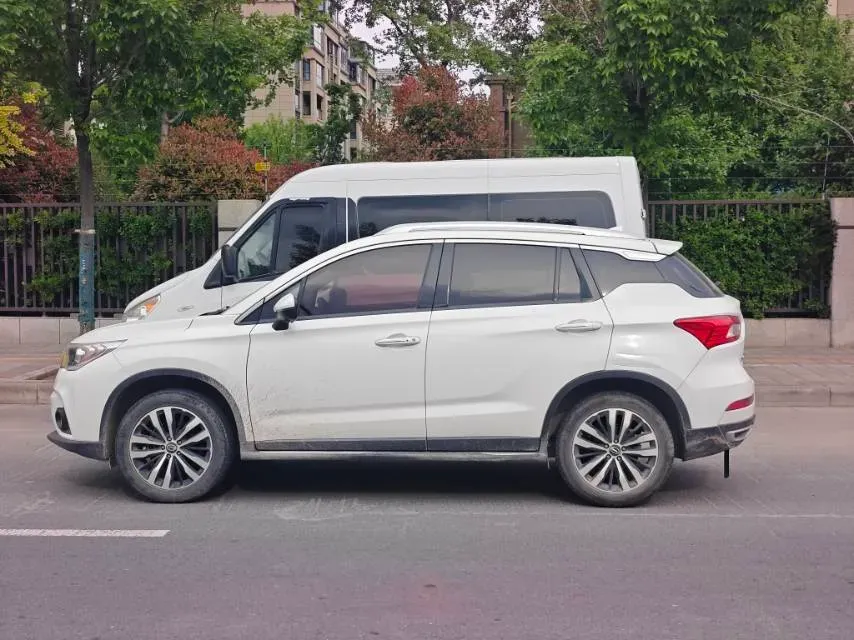 2018 GAC Trumpchi GS4 1.5T 152HP L4 6AT,autocango,china used car exporter,china ev exporter,chinese used car exporter,chinese used ev exporter