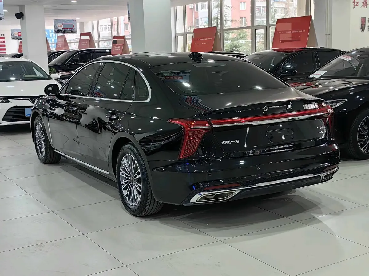 2023 HongQi H5 2.0T 224HP L4 8AT,autocango,china used car exporter,china ev exporter,chinese used car exporter,chinese used ev exporter