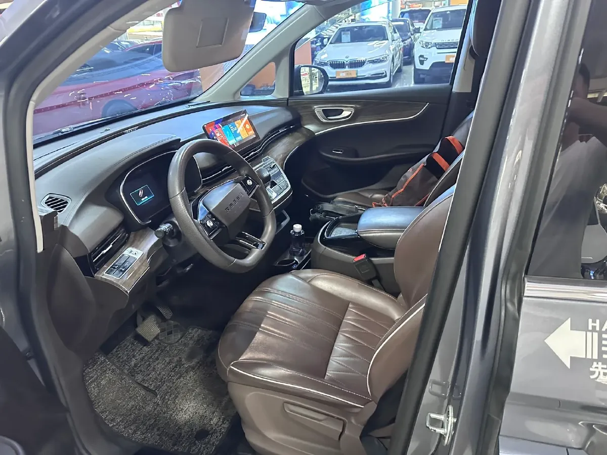 2022 Roewe iMAX8 BEV 90KWH,autocango,china used car exporter,china ev exporter,chinese used car exporter,chinese used ev exporter