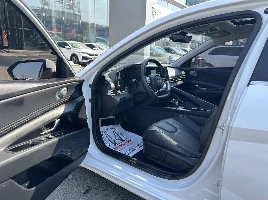 2022 Hyundai Elantra 1.5L 115HP L4 CVT,autocango,china used car exporter,china ev exporter,chinese used car exporter,chinese used ev exporter