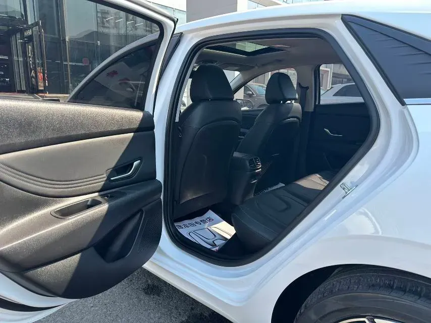 2022 Hyundai Elantra 1.5L 115HP L4 CVT,autocango,china used car exporter,china ev exporter,chinese used car exporter,chinese used ev exporter