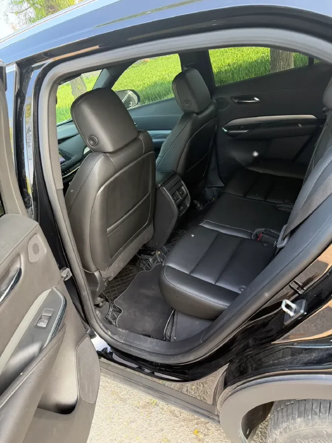 2020 Cadillac XT4 2.0T 241HP L4 9AT,autocango,china used car exporter,china ev exporter,chinese used car exporter,chinese used ev exporter