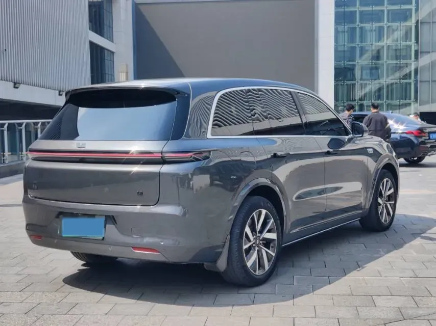 2023 Li L7 Range Extended 154HP REEV 40.9KWH,autocango,china used car exporter,china ev exporter,chinese used car exporter,chinese used ev exporter