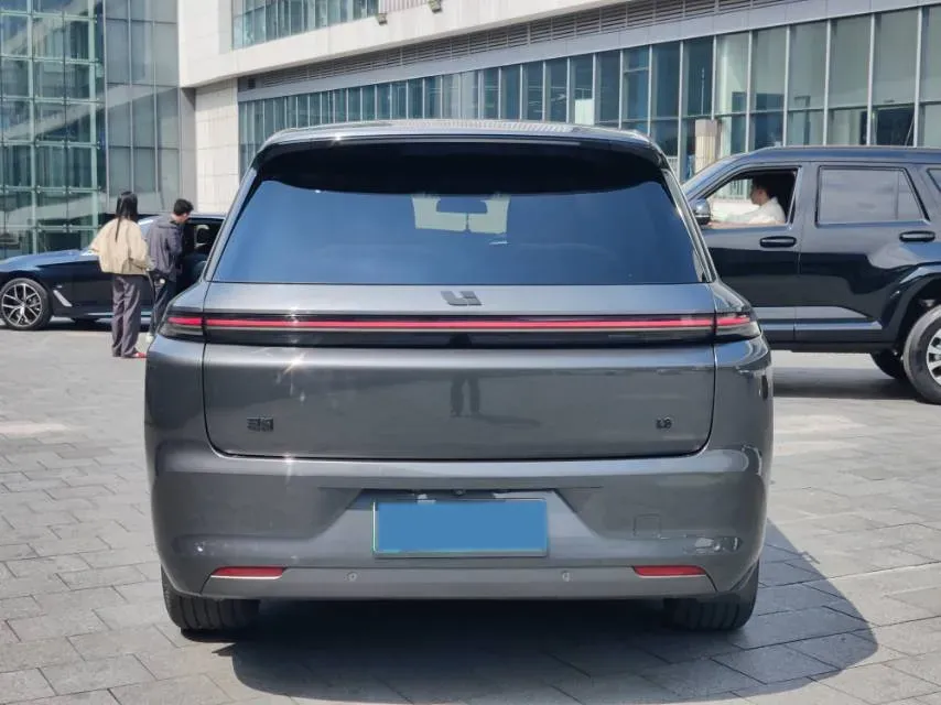 2023 Li L7 Range Extended 154HP REEV 40.9KWH,autocango,china used car exporter,china ev exporter,chinese used car exporter,chinese used ev exporter