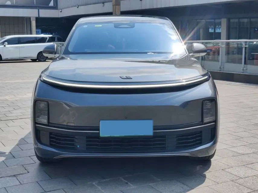 2023 Li L7 Range Extended 154HP REEV 40.9KWH,autocango,china used car exporter,china ev exporter,chinese used car exporter,chinese used ev exporter
