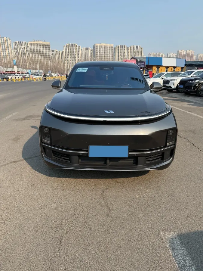 2023 Li L8 Range Extended 154HP REEV 40.9KWH,autocango,china used car exporter,china ev exporter,chinese used car exporter,chinese used ev exporter