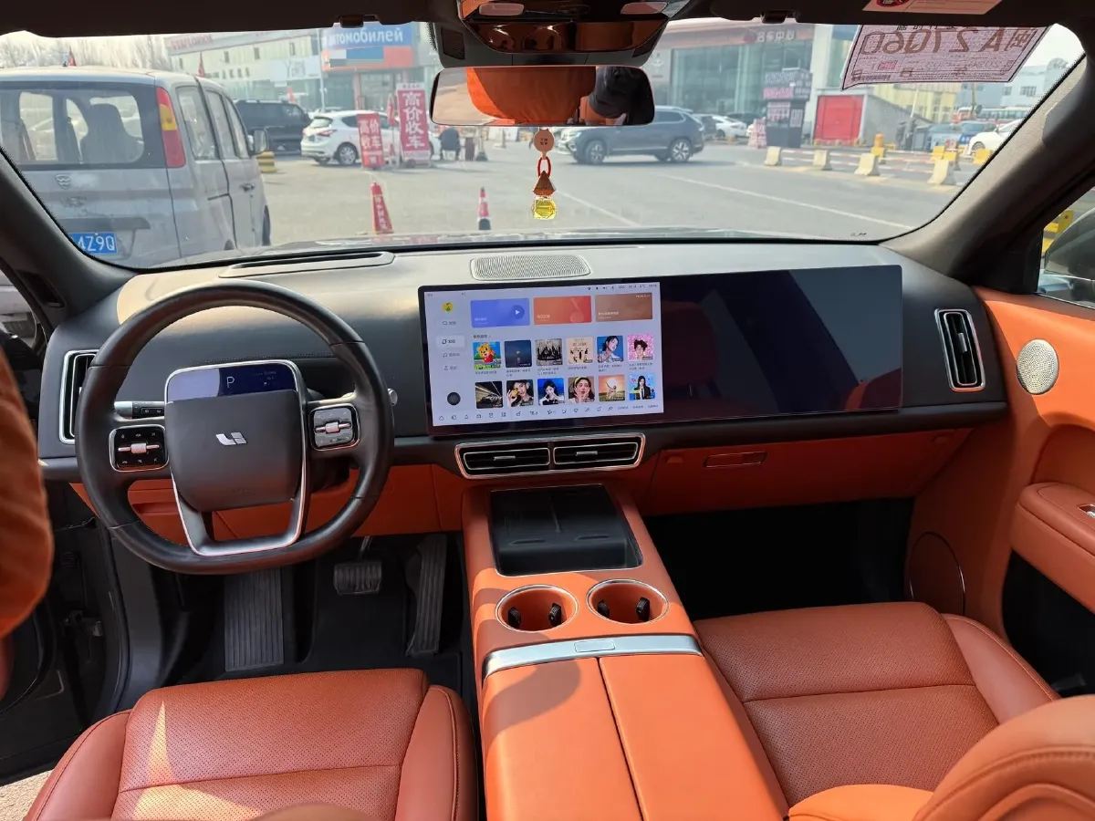 2023 Li L8 Range Extended 154HP REEV 40.9KWH,autocango,china used car exporter,china ev exporter,chinese used car exporter,chinese used ev exporter