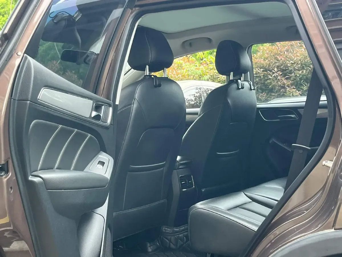 2018 Roewe RX5 1.5T 169HP L4 7DCT,autocango,china used car exporter,china ev exporter,chinese used car exporter,chinese used ev exporter