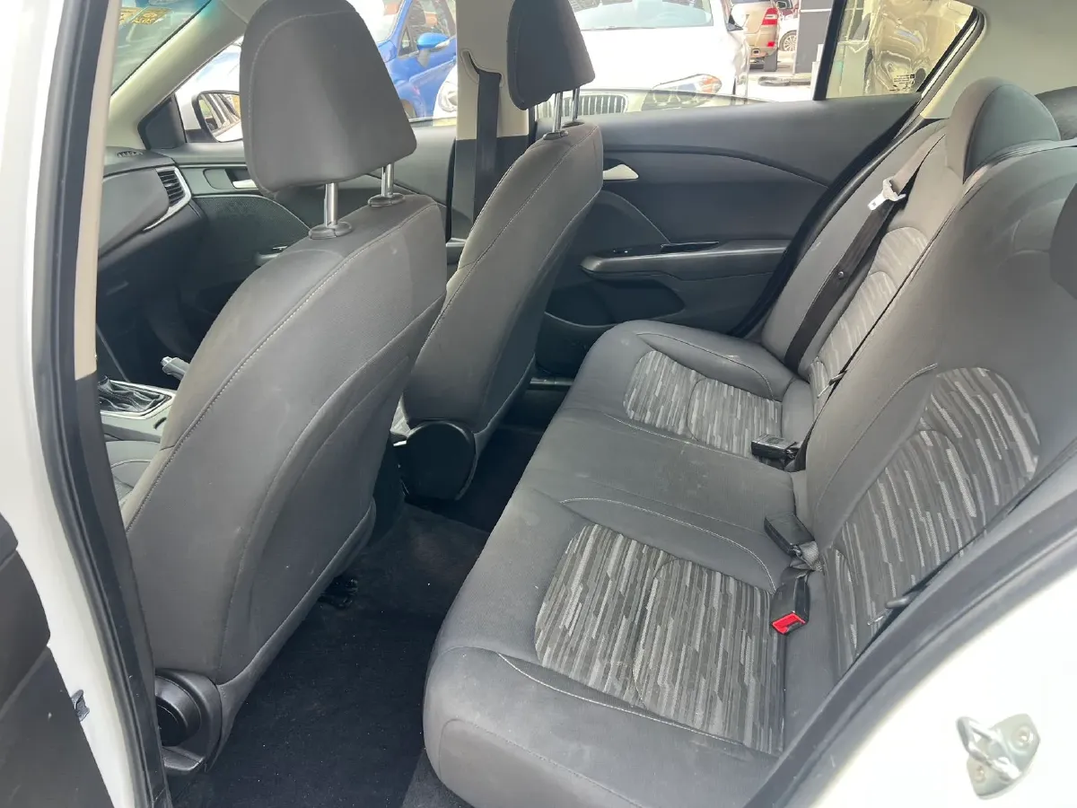 2019 Chevrolet Cavalier 1.5L 113HP L4 6AT,autocango,china used car exporter,china ev exporter,chinese used car exporter,chinese used ev exporter