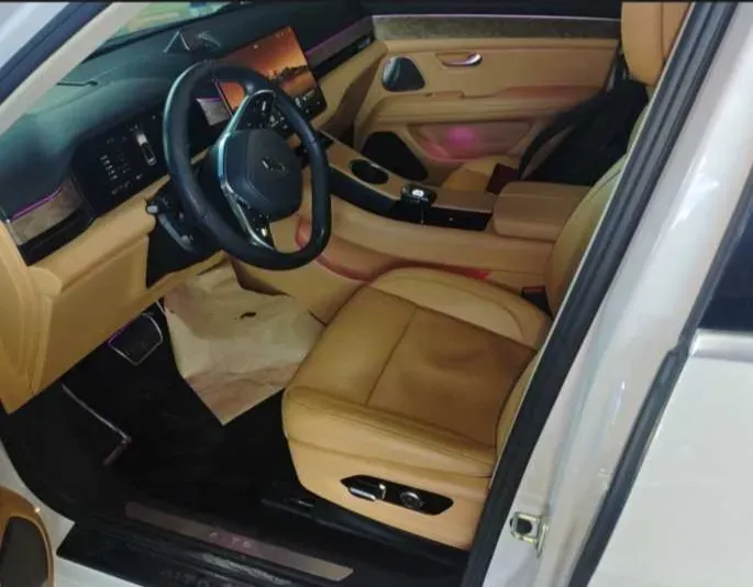 2022 Isuzu Mu-X 2.0T 220HP L4 8AT,autocango,china used car exporter,china ev exporter,chinese used car exporter,chinese used ev exporter