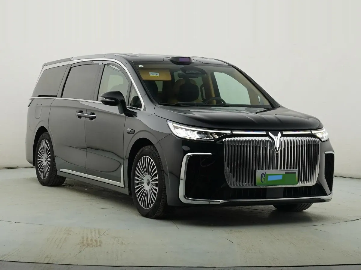2025 Voyah Dream 1.5T 150HP L4 PHEV 41.7KWH,autocango,china used car exporter,china ev exporter,chinese used car exporter,chinese used ev exporter