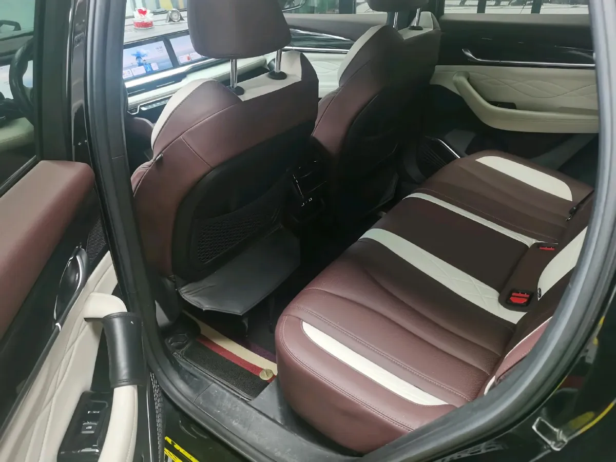 2024 Geely Monjaro 2.0T 238HP L4 8AT,autocango,china used car exporter,china ev exporter,chinese used car exporter,chinese used ev exporter