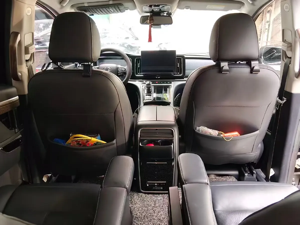 2021 GAC Trumpchi M8 2.0T 252HP L4 8AT,autocango,china used car exporter,china ev exporter,chinese used car exporter,chinese used ev exporter