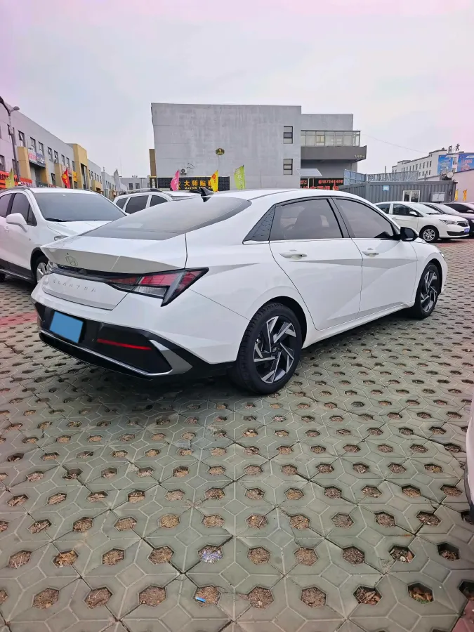 2023 Hyundai Elantra 1.5L 115HP L4 CVT,autocango,china used car exporter,china ev exporter,chinese used car exporter,chinese used ev exporter