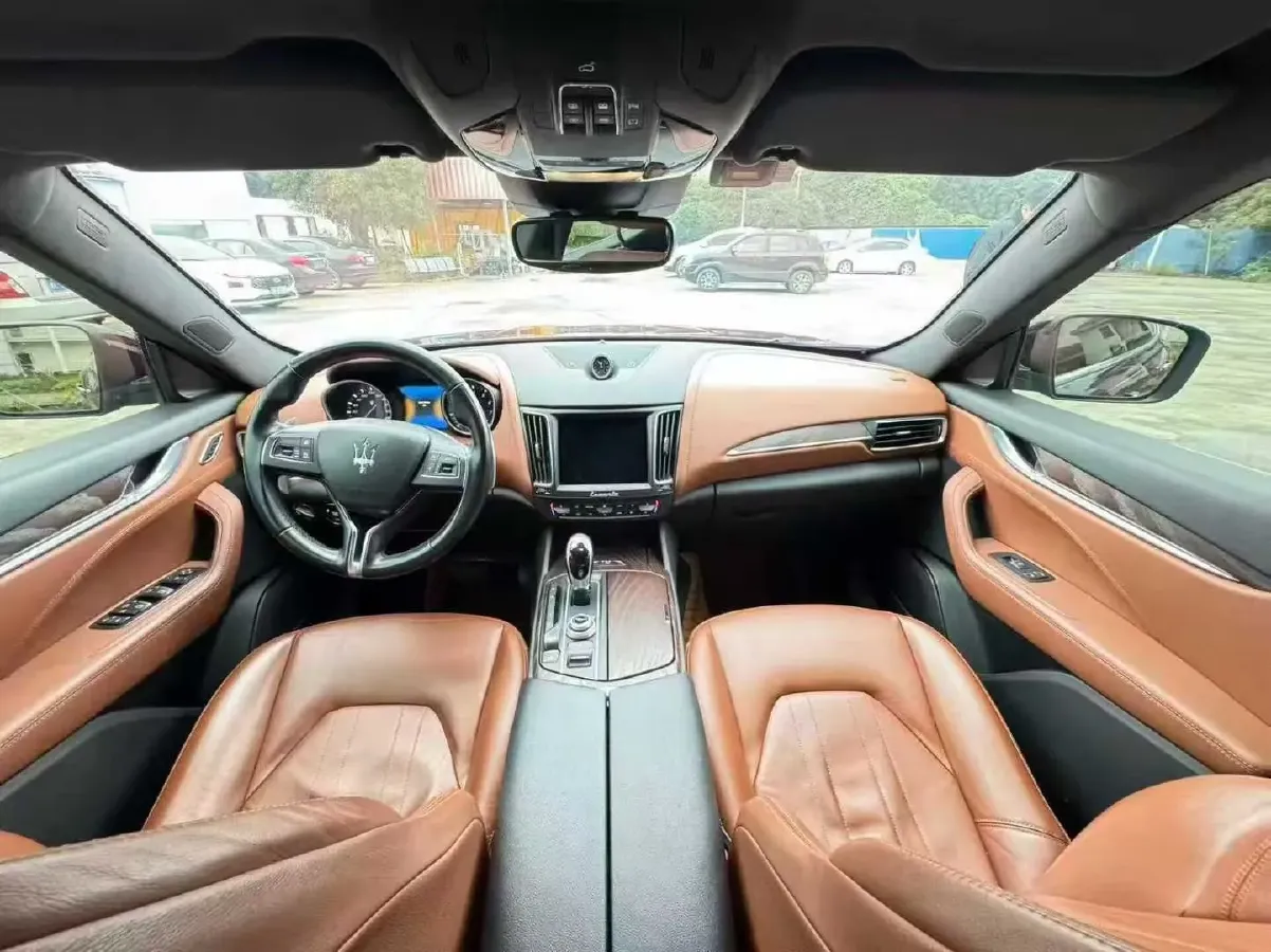 2016 Maserati Levante 3.0T 430HP V6 8AT,autocango,china used car exporter,china ev exporter,chinese used car exporter,chinese used ev exporter