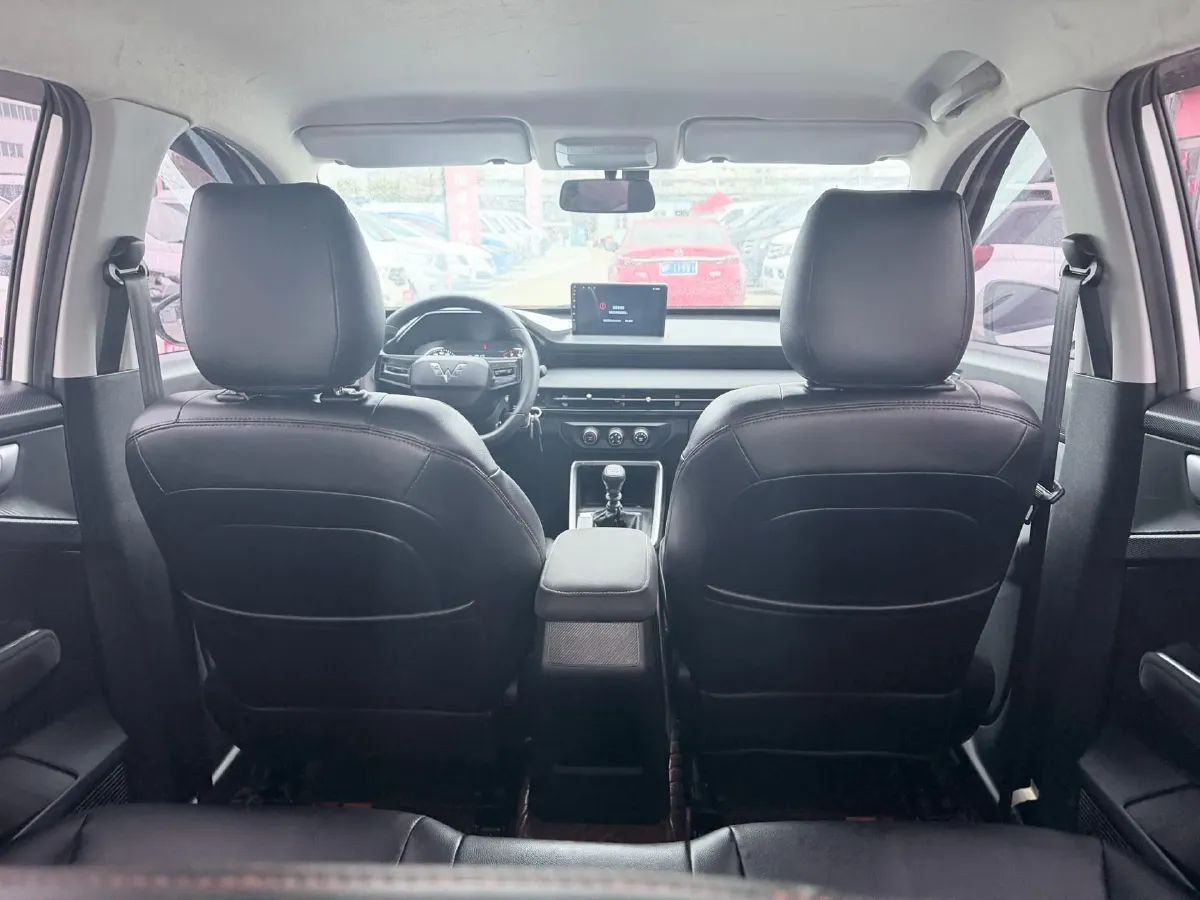 2022 WuLing XingChi 1.5L 99HP L4 6MT,autocango,china used car exporter,china ev exporter,chinese used car exporter,chinese used ev exporter