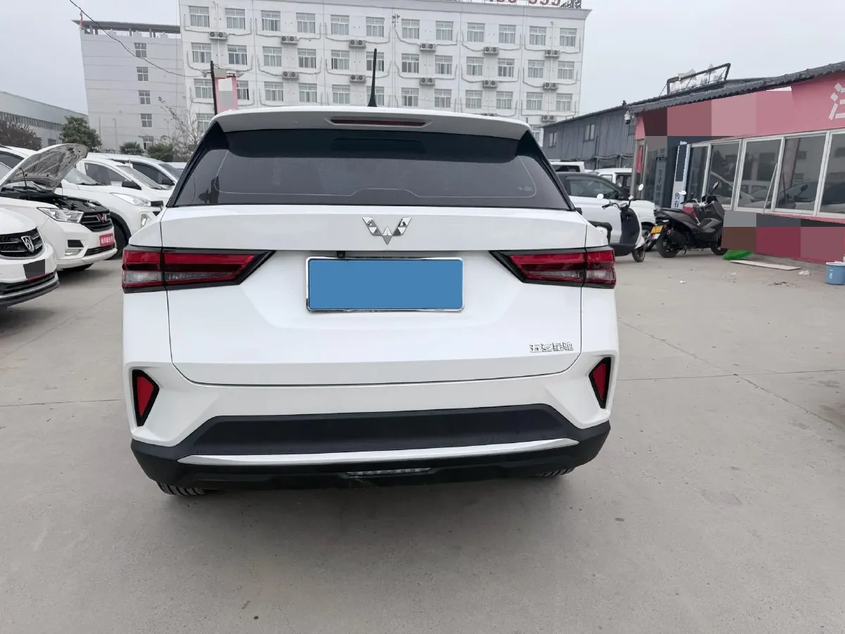 2022 WuLing XingChi 1.5L 99HP L4 6MT,autocango,china used car exporter,china ev exporter,chinese used car exporter,chinese used ev exporter