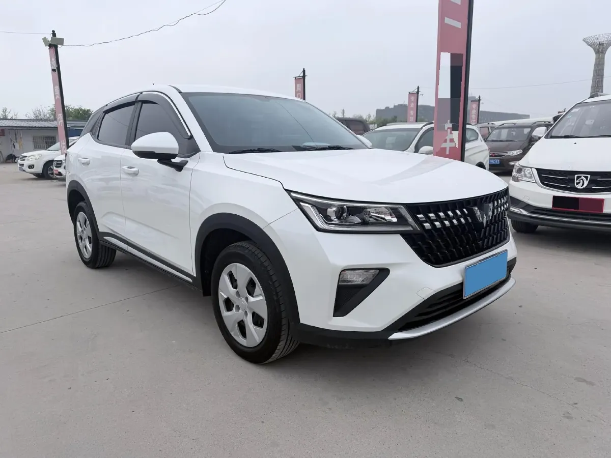 2022 WuLing XingChi 1.5L 99HP L4 6MT,autocango,china used car exporter,china ev exporter,chinese used car exporter,chinese used ev exporter