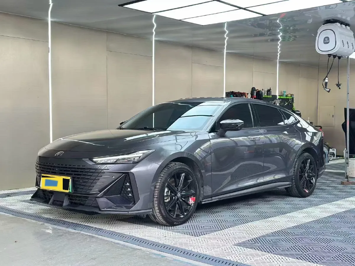 2023 ChangAn UNI-V iDD 1.5T 170HP L4 6TCT PHEV 18.4KWH,autocango,china used car exporter,china ev exporter,chinese used car exporter,chinese used ev exporter