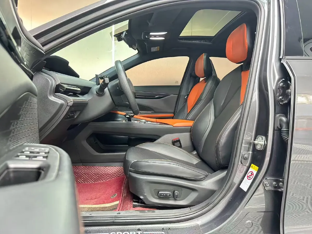 2023 ChangAn UNI-V iDD 1.5T 170HP L4 6TCT PHEV 18.4KWH,autocango,china used car exporter,china ev exporter,chinese used car exporter,chinese used ev exporter